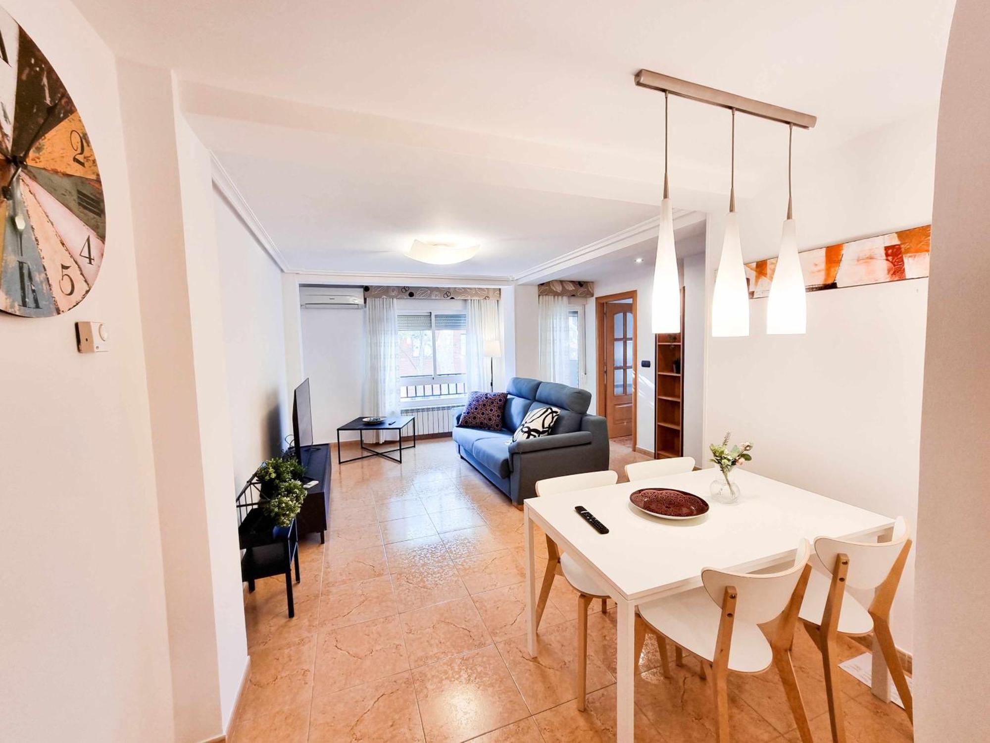Apartamento El Reloj Del Pilar Comotucasa
